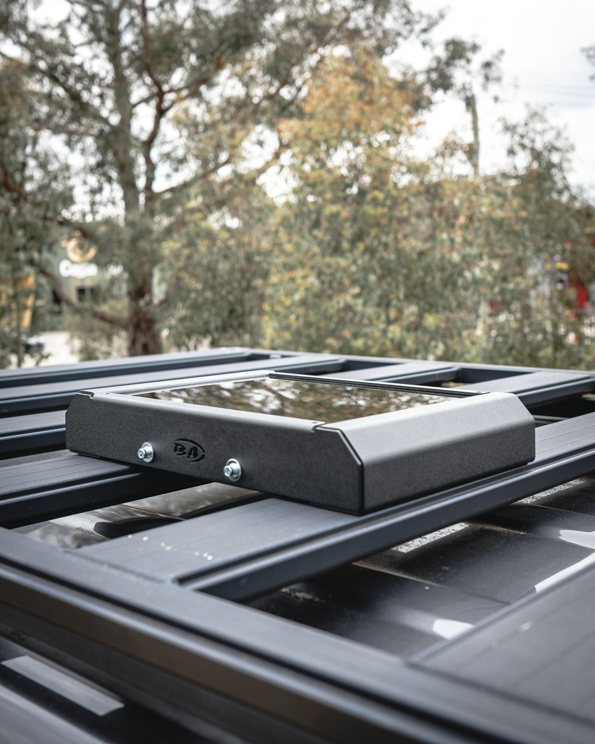 Starlink Bevestigingskit voor Campers: Een Geslaagde Eerste Installatie Starlink Bevestigingskit voor Campers: Een Geslaagde Eerste Installatie